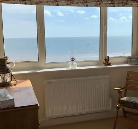 Sea View - Beautiful With Stunning Views Right Across The Sea Filey